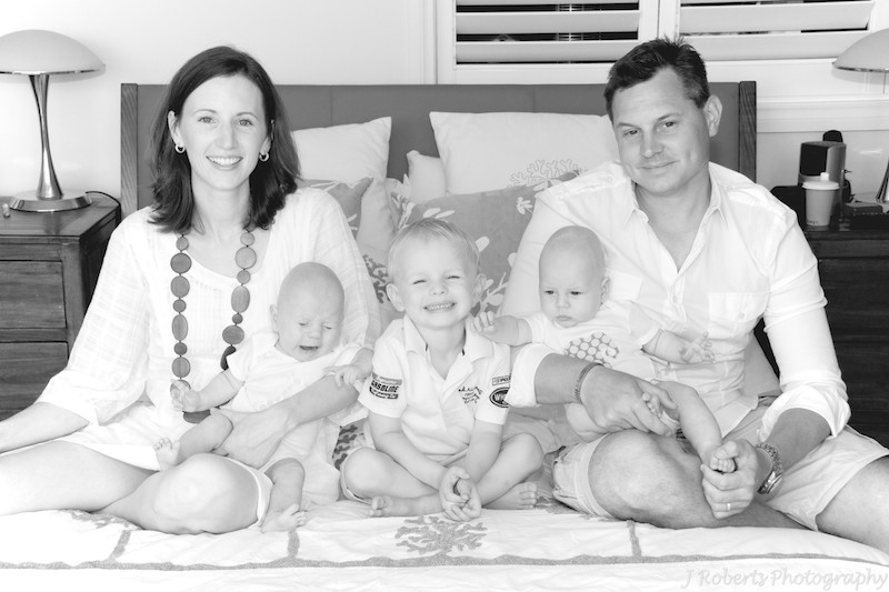 Family w 3 boys - family portrait photography sydney